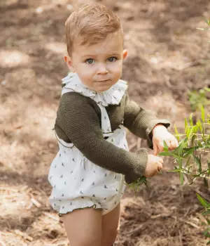 Pelele bebé estampado con cuello volante de Paloma de La O