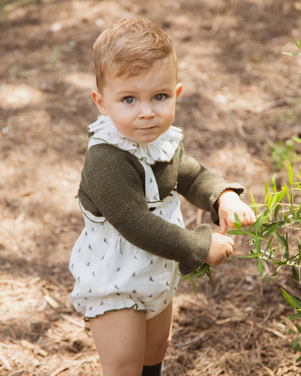 Pelele bebé estampado con cuello volante de Paloma de La O