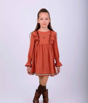 Vestido niña teja con volantes y manga larga de Nekenia