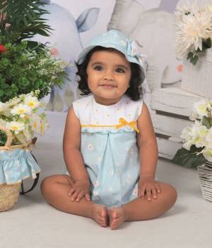 Vestido de Margaritas en Verde Agua y Blanco – Belén Costales