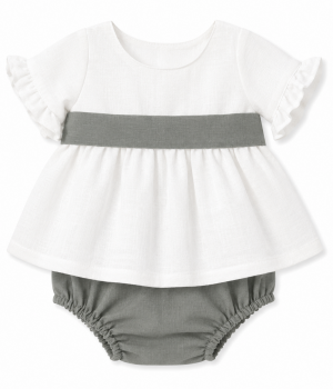 Conjunto de Blusa Blanca con Fajín y Ranita Gris para Niña – BBZ Creaciones